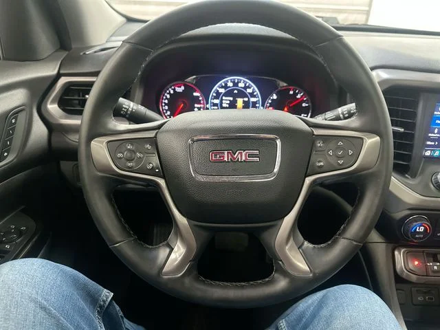 Used 2023 White GMC AT4 image 12