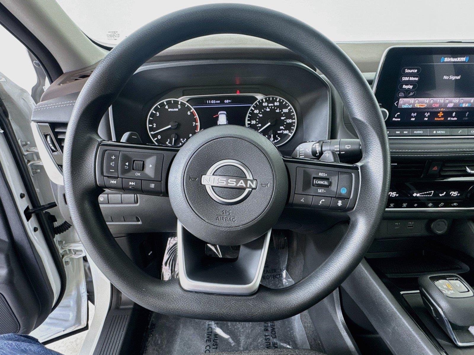 Used 2022 Pearl White Tricoat Nissan SV image 11