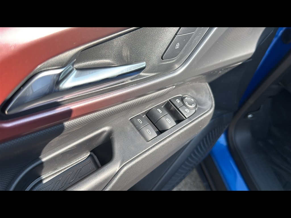2025 Chevrolet Equinox EV RS - Photo 8