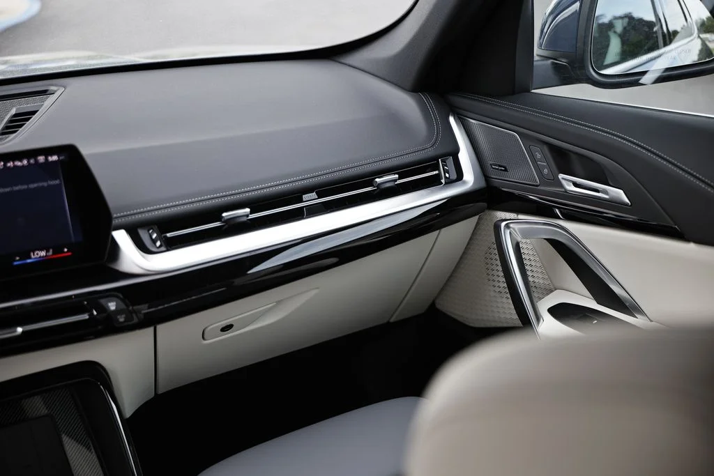 New 2026 Night Dusk Blue Metallic BMW xDrive28i image 28