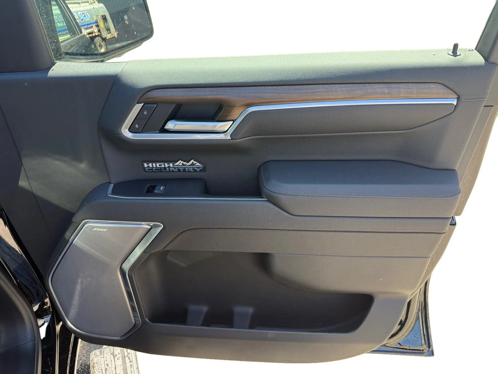 2026 Chevrolet Silverado 1500 High Country - Photo 15