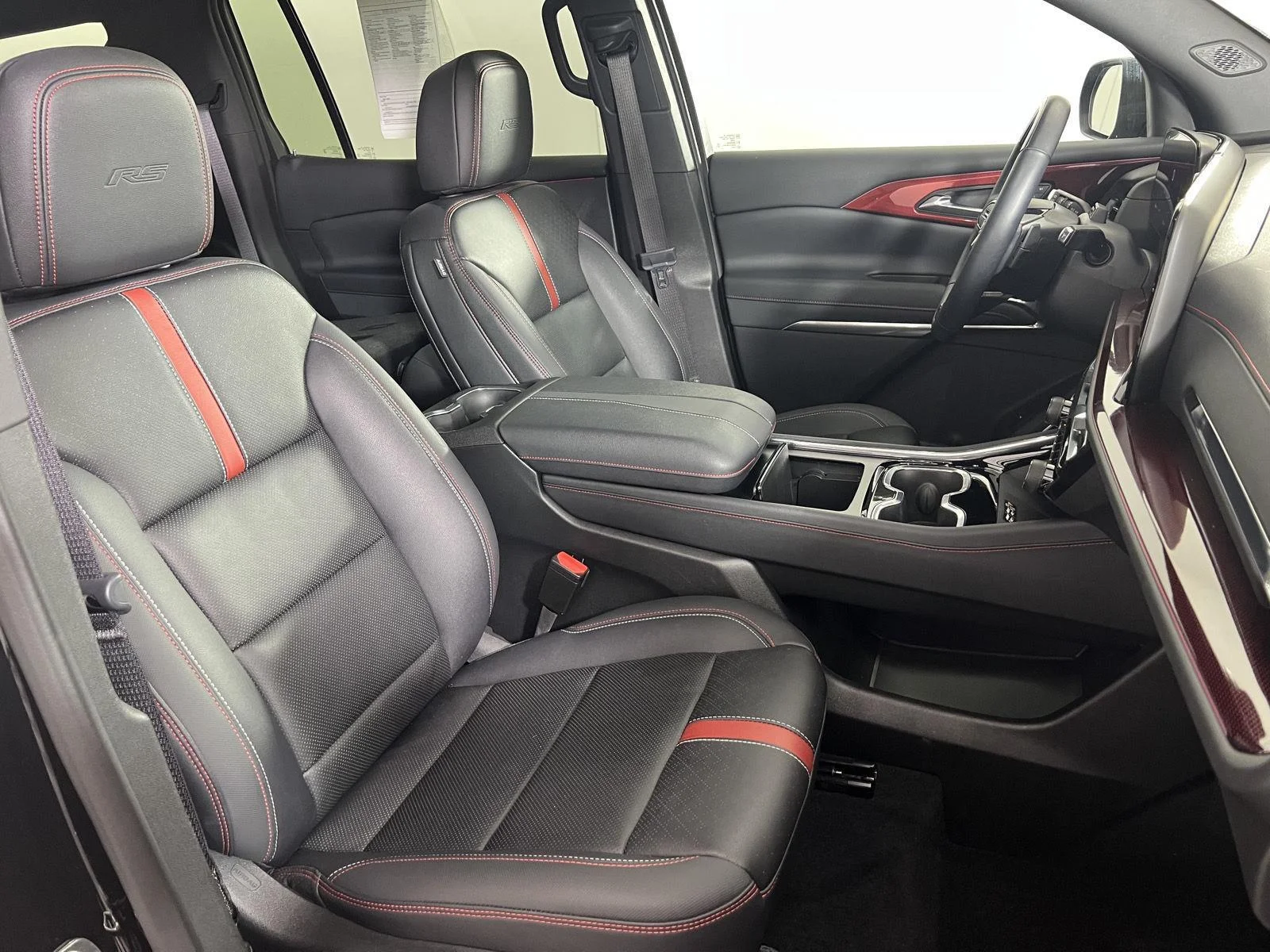 Used 2024 Mosaic Black Metallic Chevrolet AWD RS image 27
