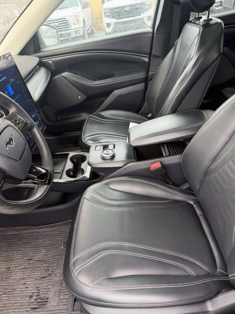 Used 2023 White Metallic Ford Premium image 11