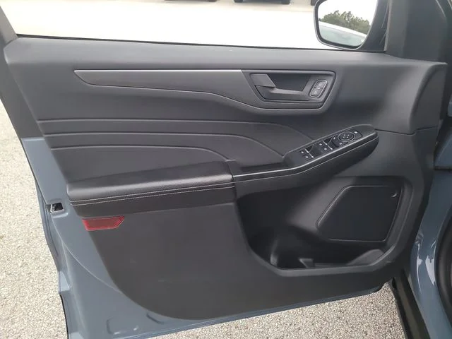 Used 2025 Blue Ford Active image 17