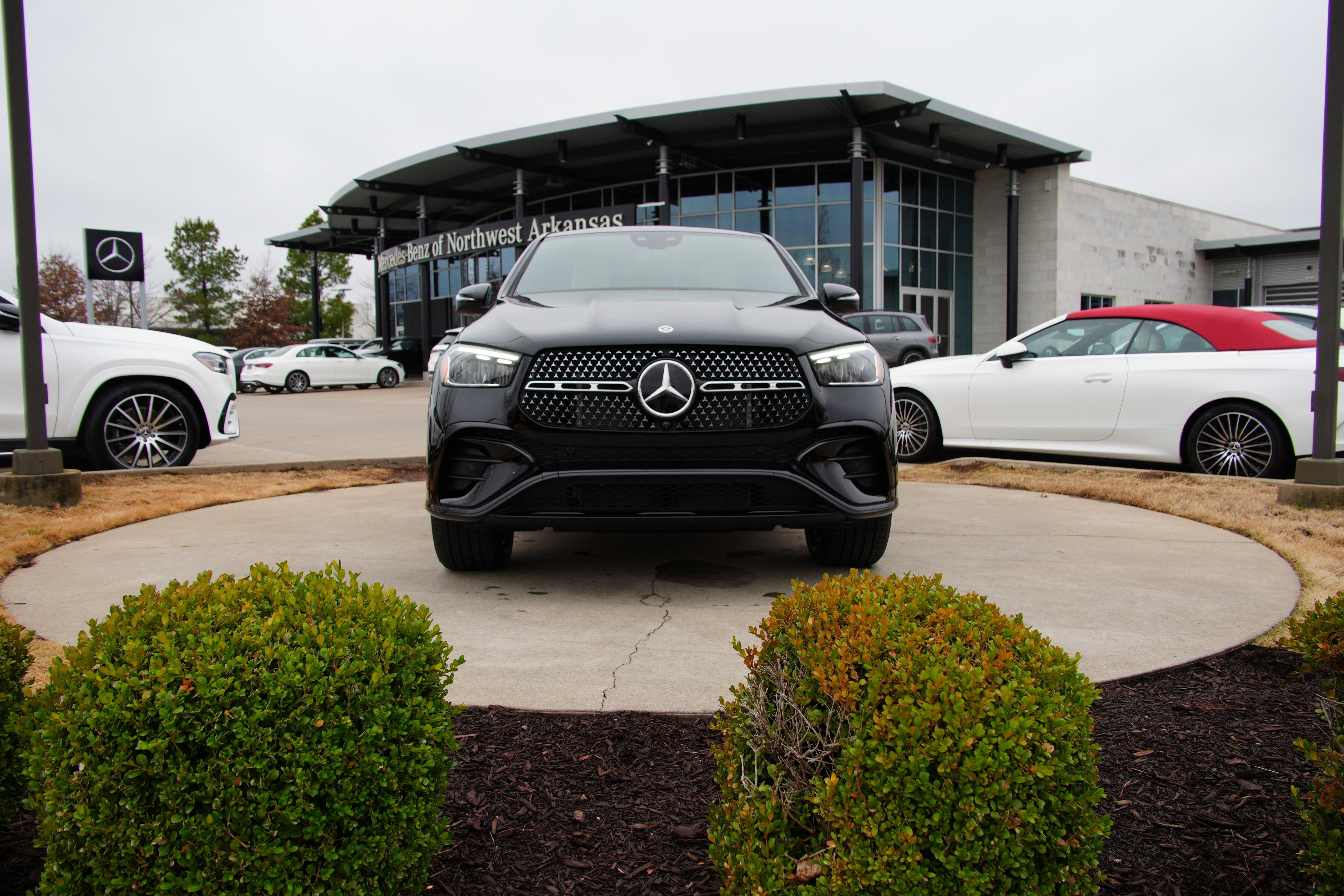 Used 2026 Obsidian Black Mercedes-Benz GLE 450 Coupe image 2