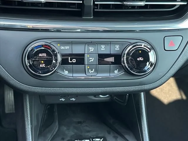 New 2026 Summit White Buick Preferred image 32