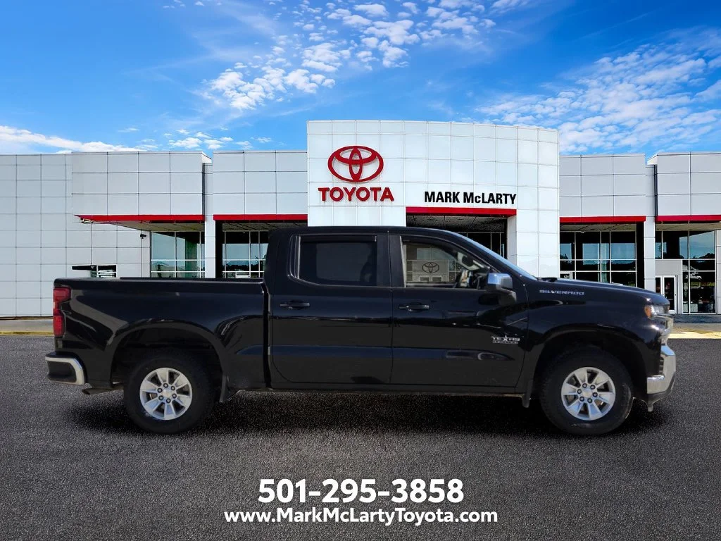 Used 2020 Black Chevrolet LT image 6