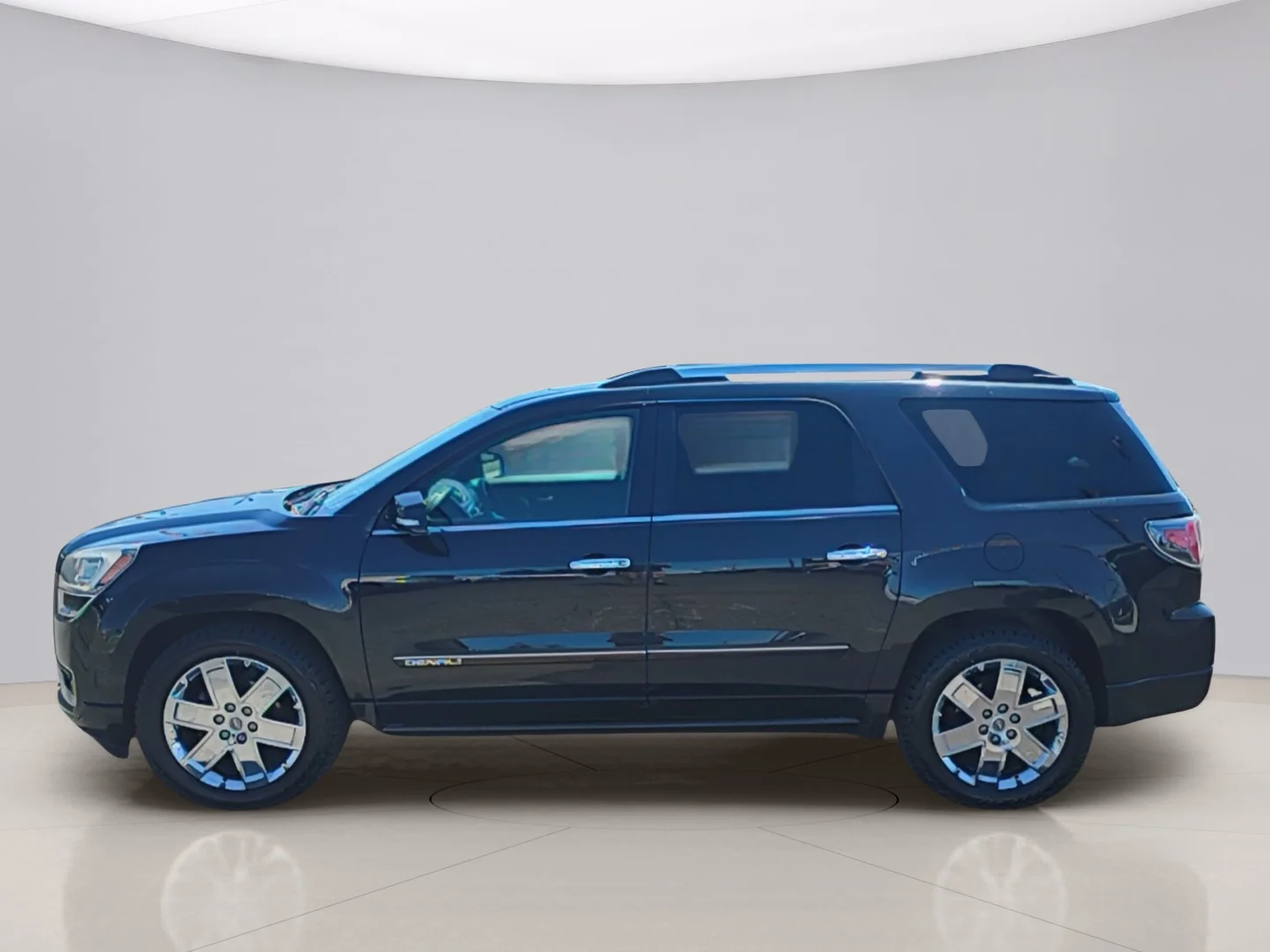Used 2015 Black Gmc DENALI image 2