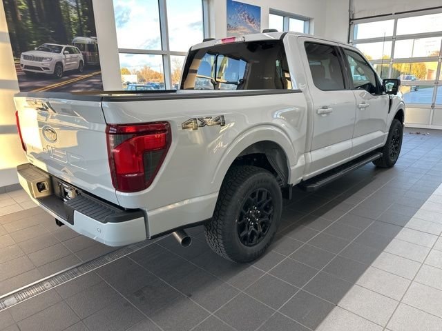 New 2025 White Ford XLT image 11