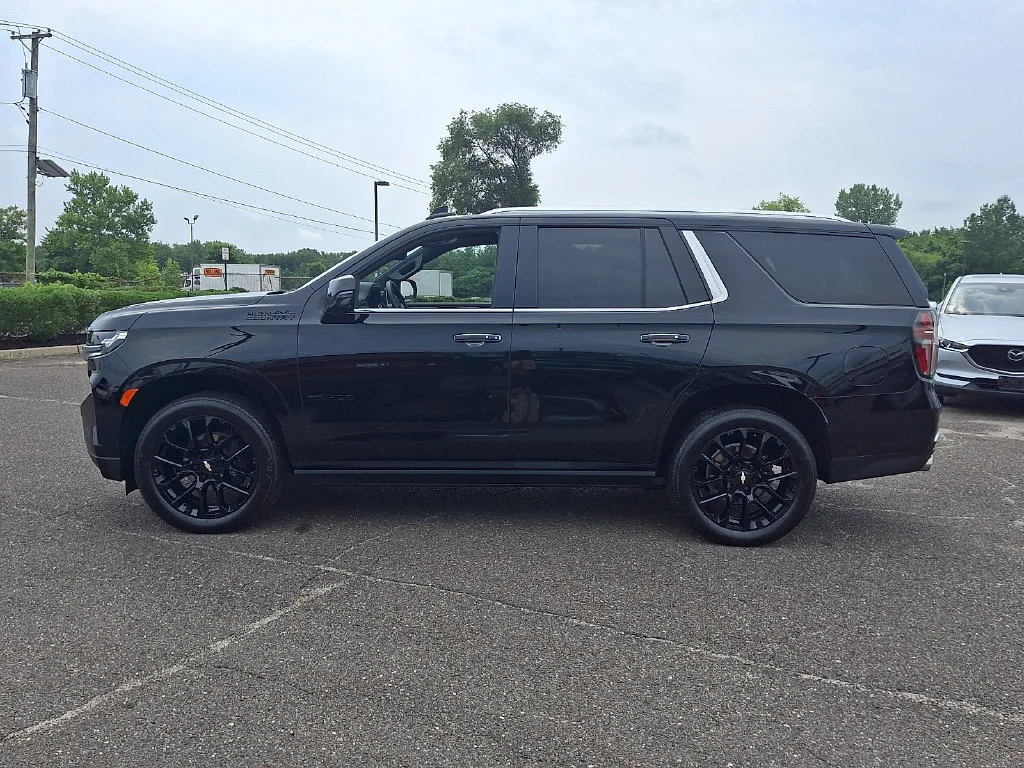 Used 2024 Black Chevrolet High Country image 7
