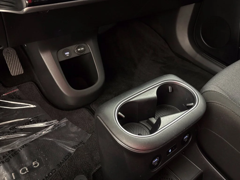 Used 2024 Gray Hyundai SEL image 39