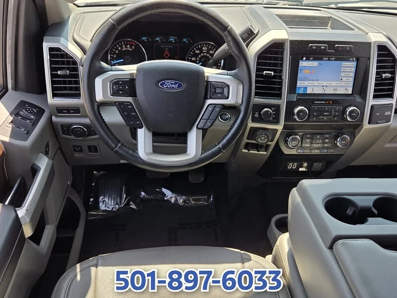 Used 2019 Oxford White FORD LARIAT 4WD SUPERCREW 5.5
