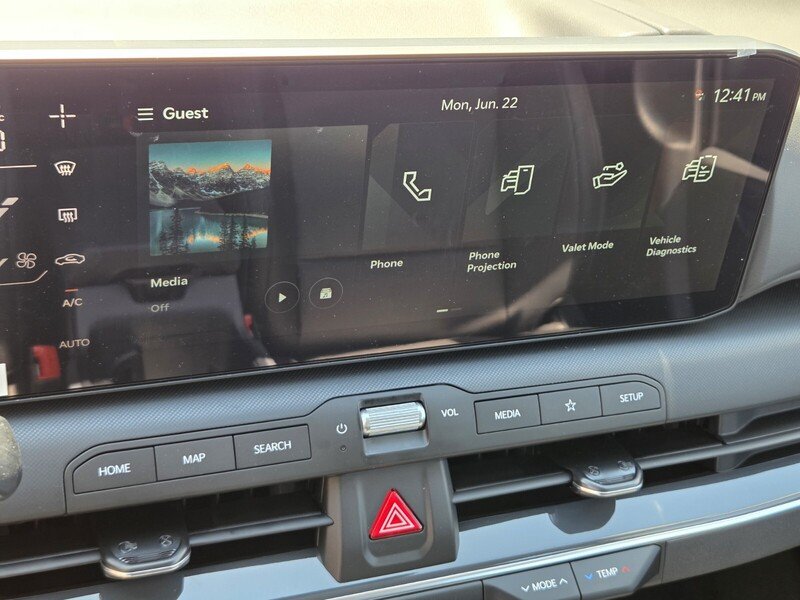 New 2026 Snow White Pearl Kia EX image 11