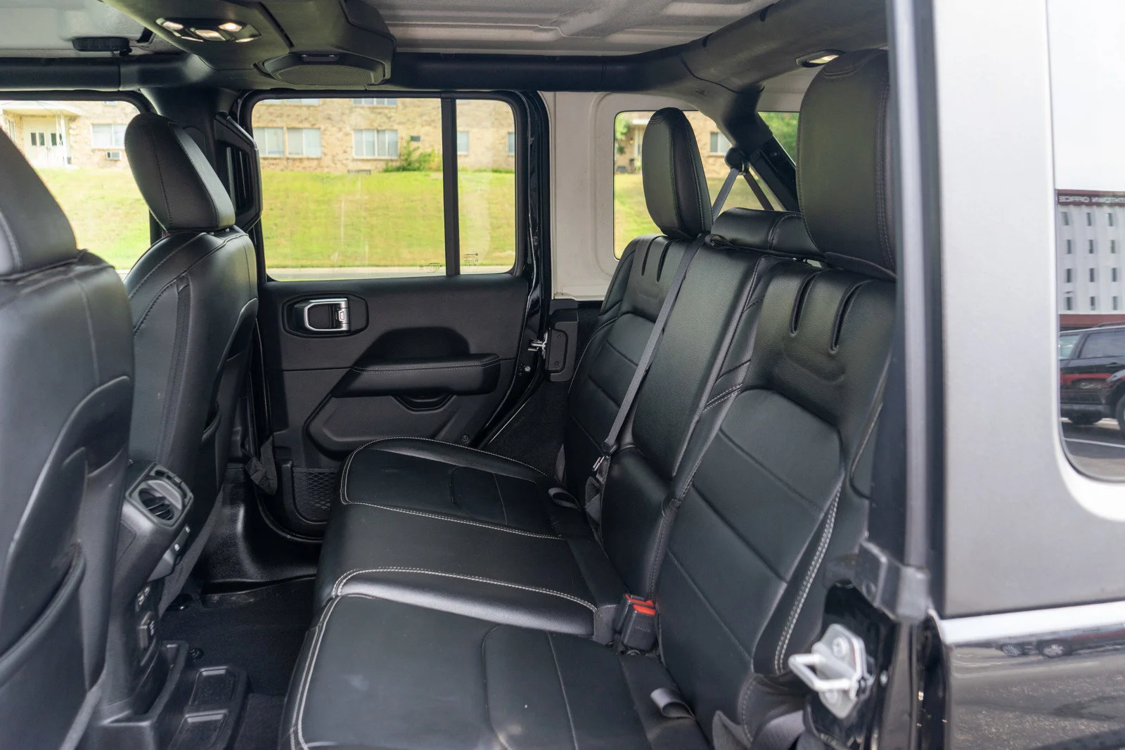 Used 2023 Black Clearcoat Jeep Sahara 4xe image 29
