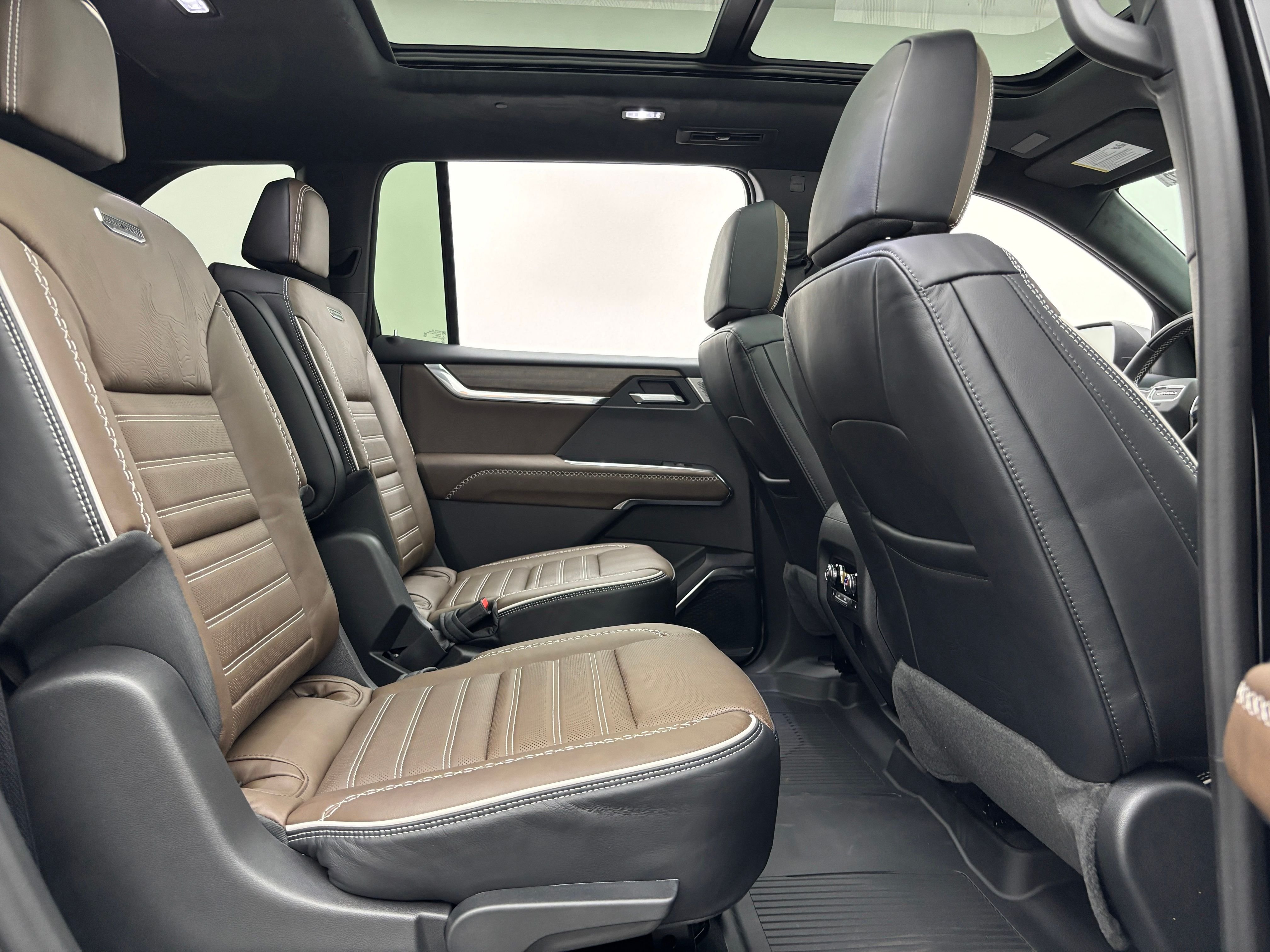 New 2026 Ebony Twilight Metallic GMC Denali Ultimate image 44