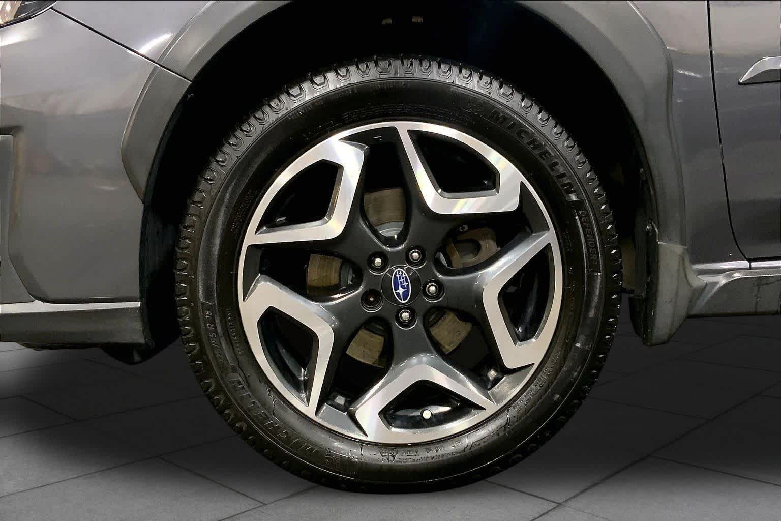 Used 2020 Magnetite Gray Metallic Subaru Limited image 11