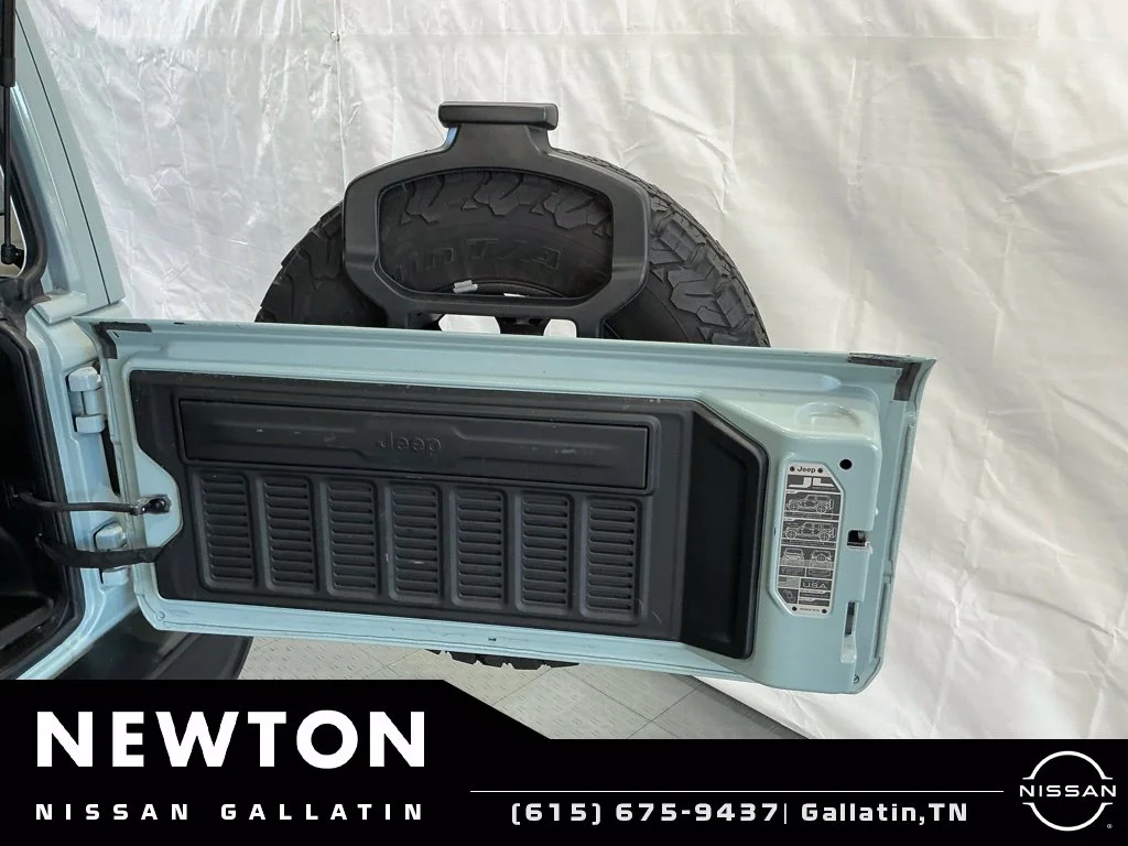 Used 2024 Earl Clearcoat Jeep Willys 4xe image 43