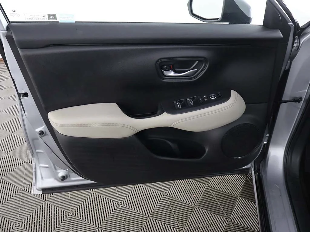 2025 Honda HR-V EX-L - Photo 23