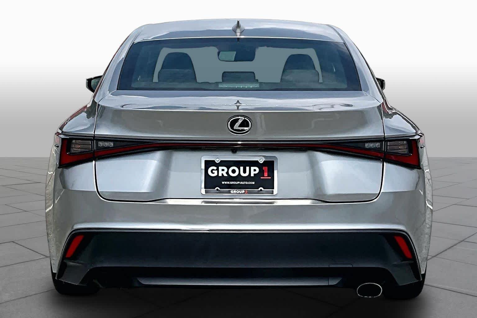 Used 2021 Atomic Silver Lexus  image 9