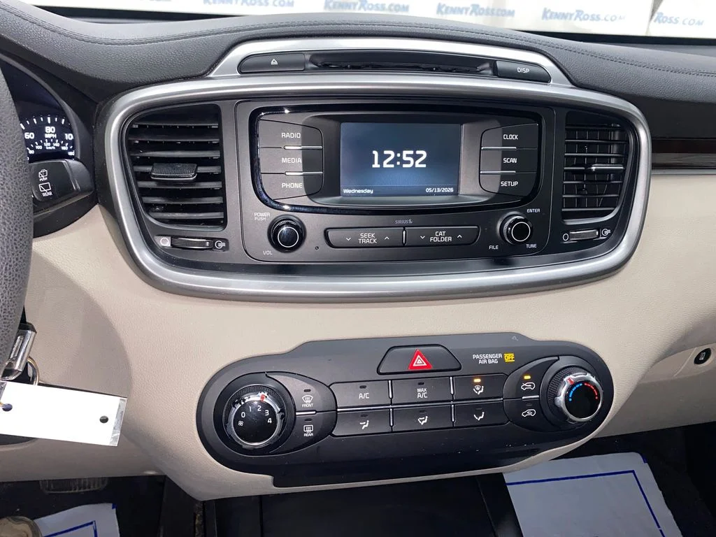 Used 2017 Purple Kia LX image 20
