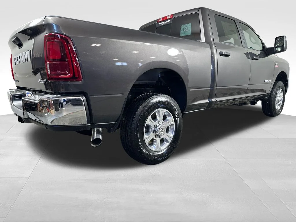 New 2026 Granite Crystal Metallic Clear-Coat Exterior Paint RAM Big Horn image 10