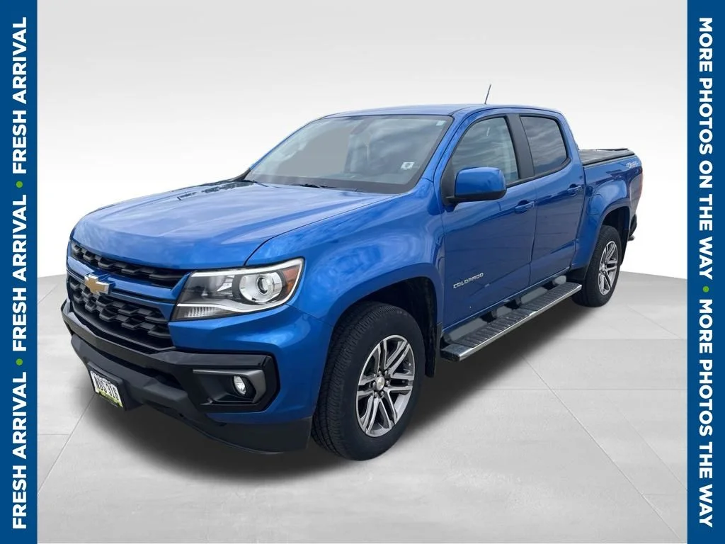 Used 2022 Blue Chevrolet LT image 1