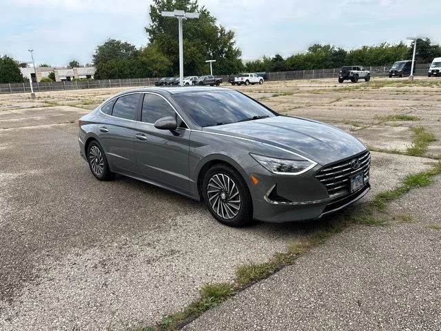 Used 2023 Gray Hyundai SEL image 14