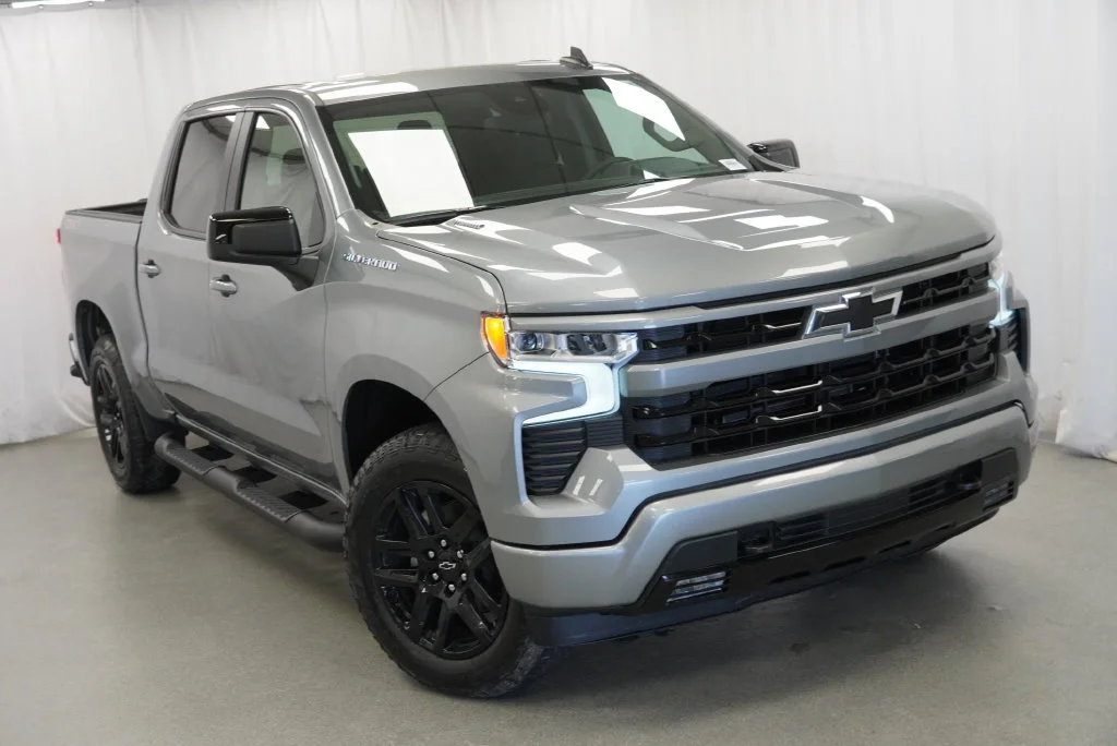 New 2026 Sterling Gray Metallic Chevrolet RST image 33