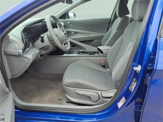 Used 2024  Hyundai SEL image 15