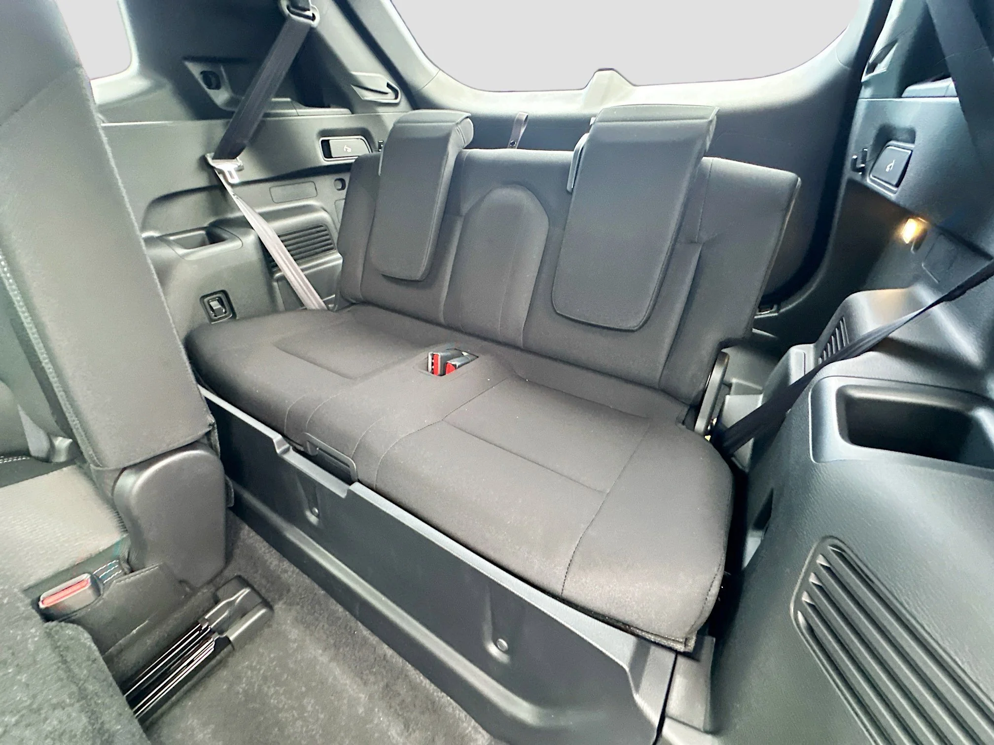 2026 Mitsubishi Outlander ES - Photo 18