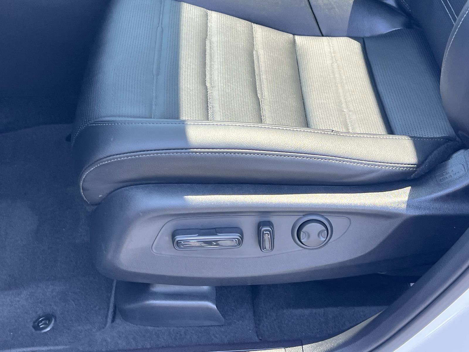 2025 Honda CR-V EX-L - Photo 50