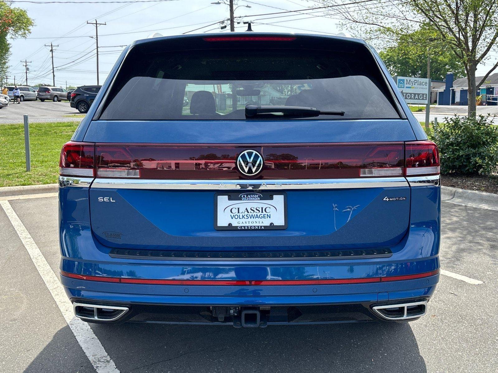 2025 Volkswagen Atlas SEL Premium R-Line - Photo 4