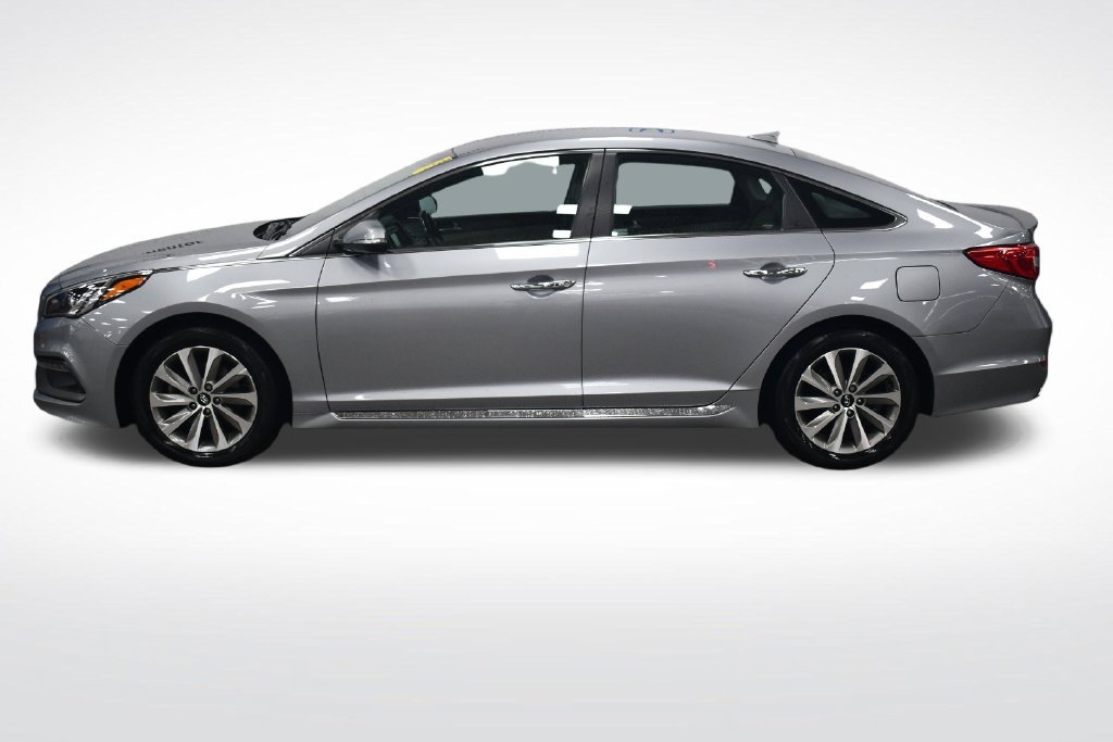 Used 2015 Shale Gray Metallic Hyundai Sport image 4