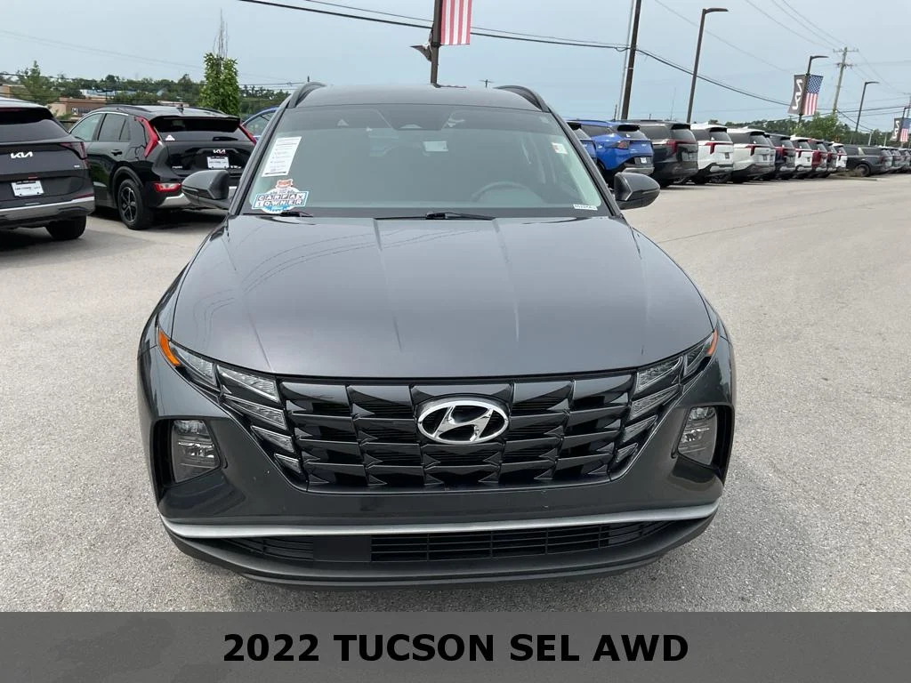 Used 2022 Portofino Gray Hyundai SEL image 3