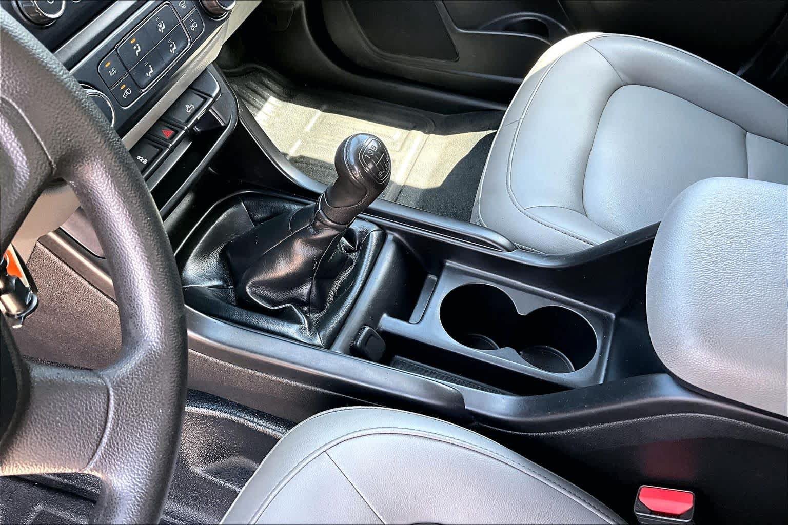 Used 2017 Onyx Black GMC 2WD SL image 17