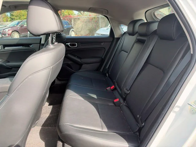 Used 2024 Platinum White Pearl Honda EX-L image 9