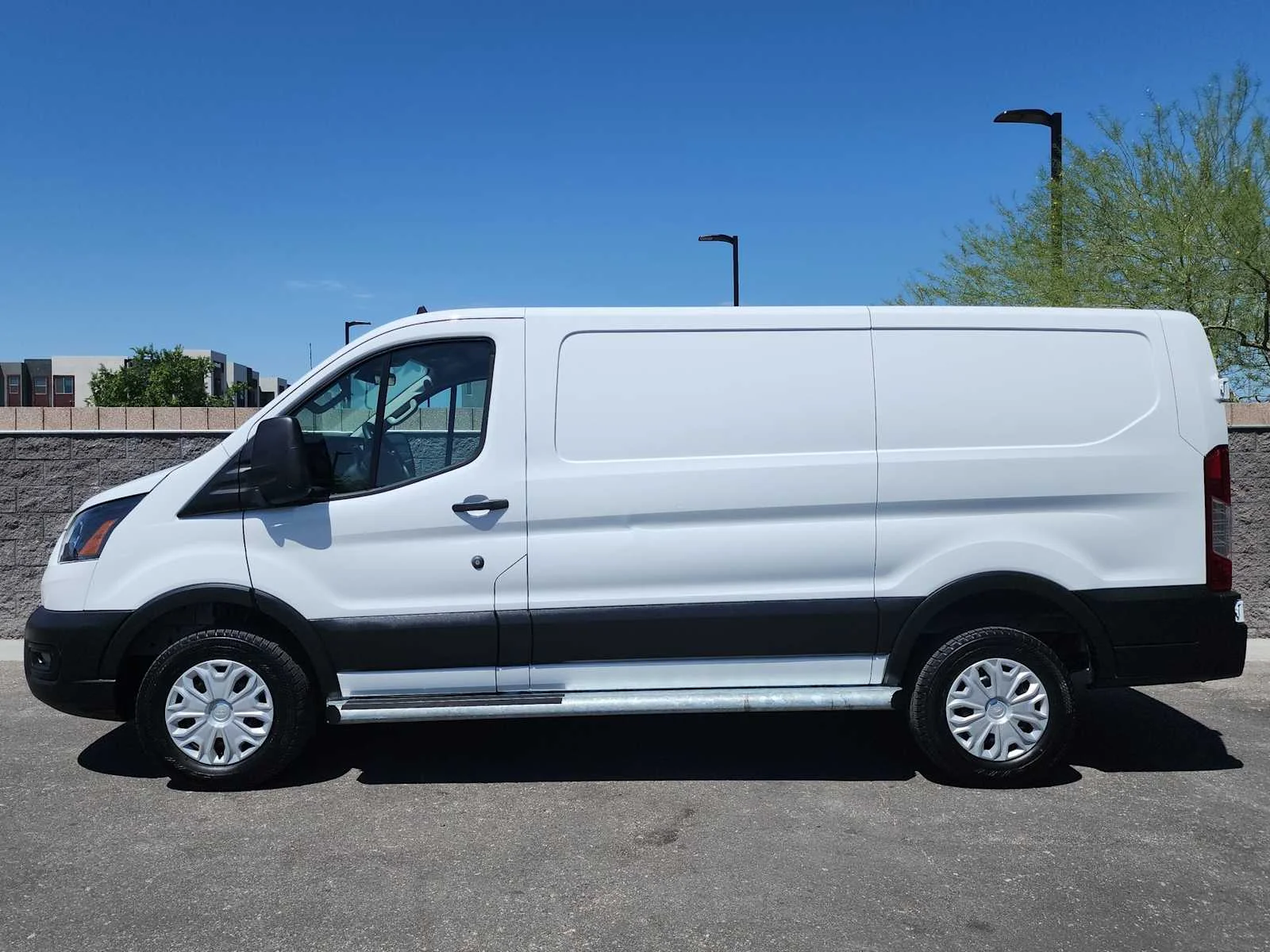 Used 2025 White Ford  image 5