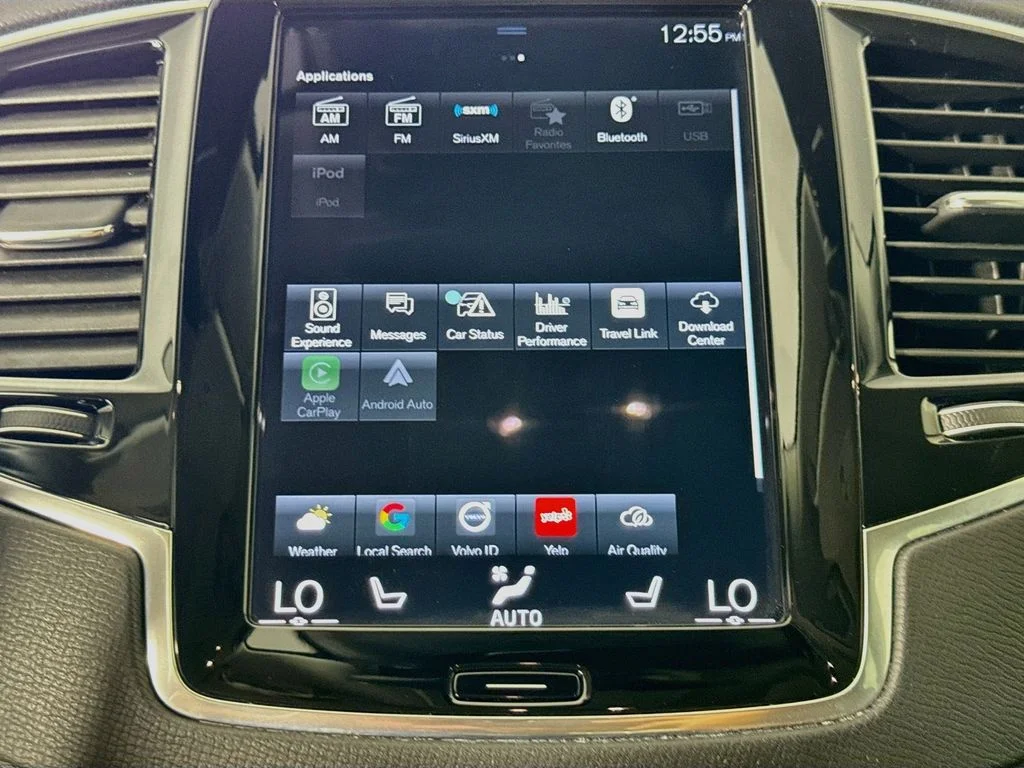 Used 2021 Onyx Black Metallic Volvo T6 Momentum image 18
