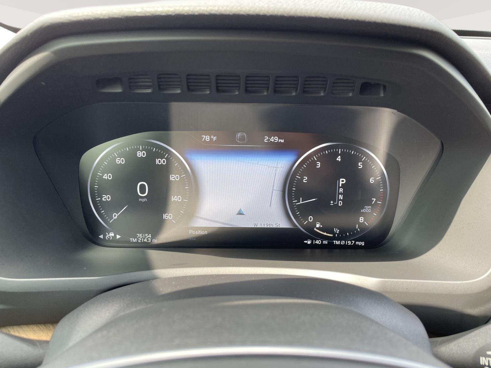Used 2021 Volvo XC90 Momentum with VIN YV4A22PK8M1770994 for sale in Kansas City
