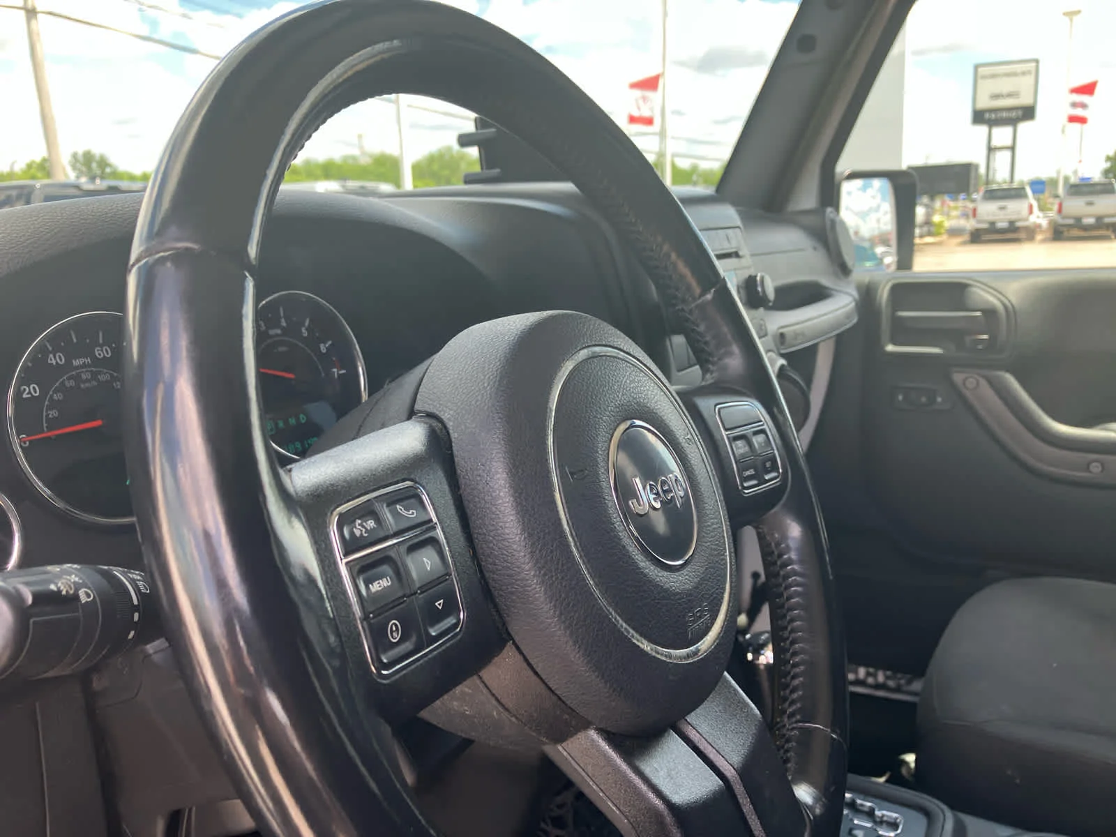 Used 2016 Bright White Clearcoat Jeep Sport image 9