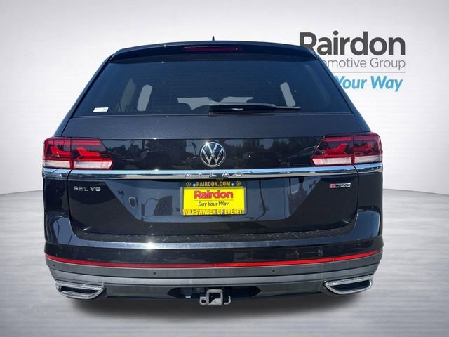 Used 2022 Deep Black Pearl Volkswagen 3.6L V6 SEL image 6