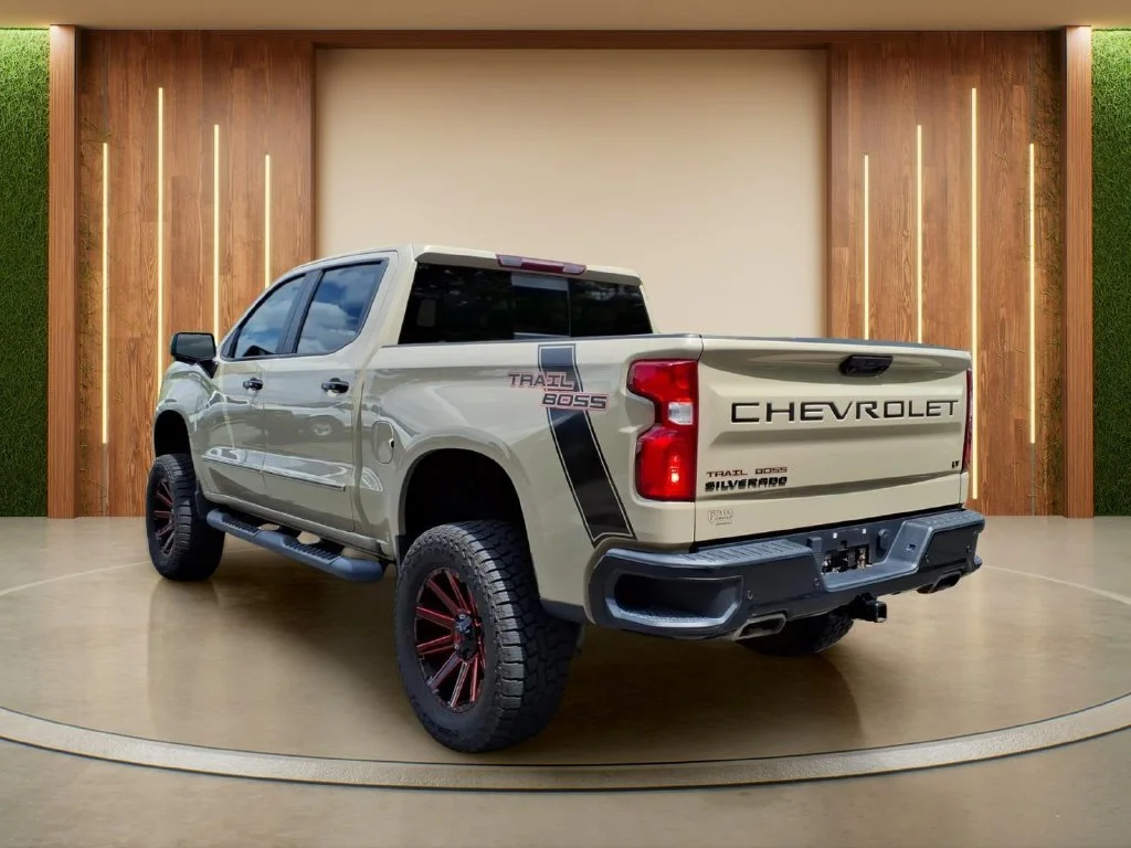 Used 2022 SAND DUNE METALLIC Chevrolet LT Trail Boss image 29