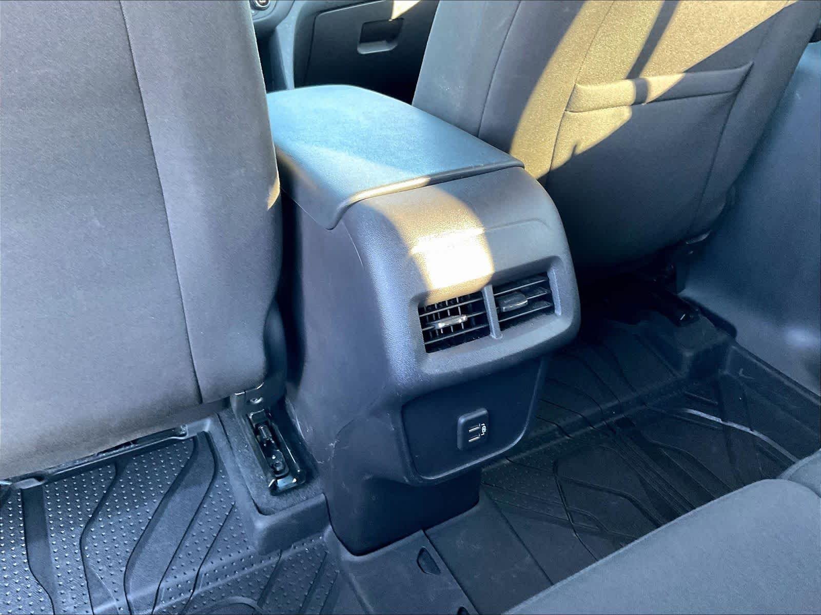 2024 Chevrolet Equinox LT - Photo 12