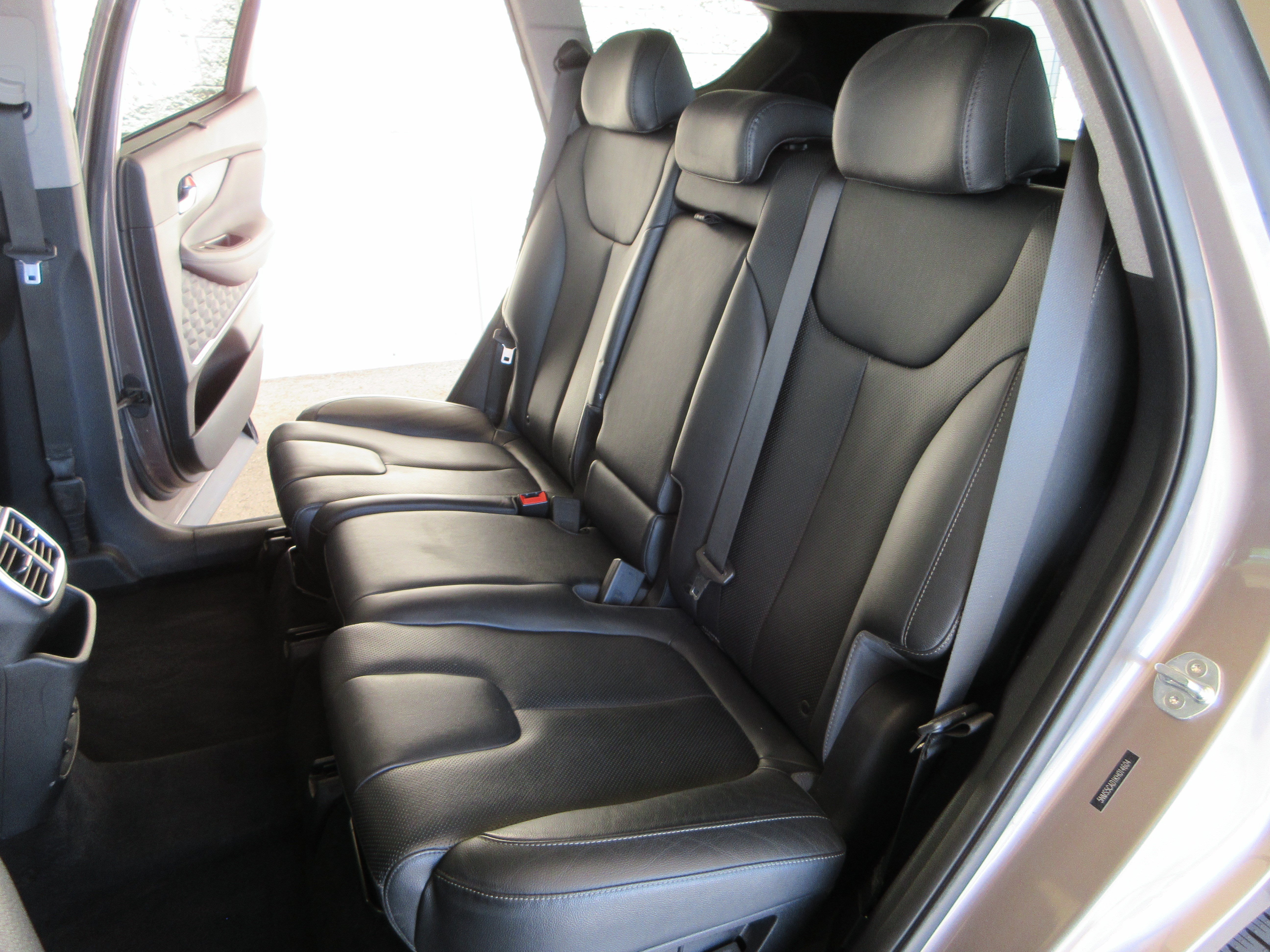 Used 2019 Earthy Bronze Hyundai Limited image 24