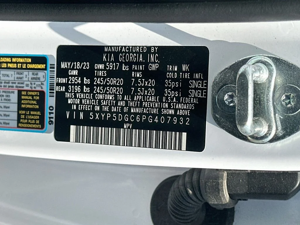 Certified Used 2023 White Kia SX-Prestige image 35