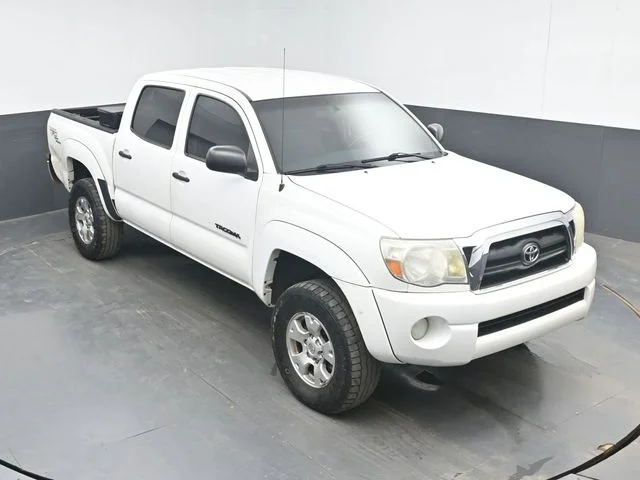 Used 2008 Super White Toyota Base image 13