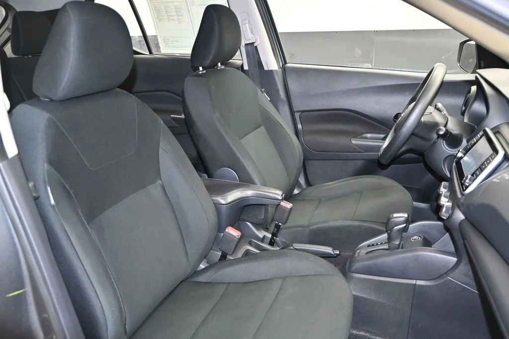 Used 2024 Gray Nissan S image 14