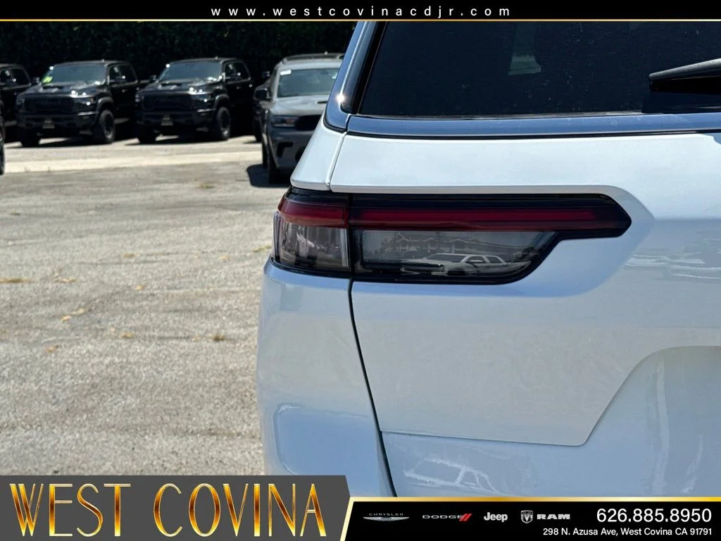 New 2026 Bright White Clearcoat Jeep Laredo image 14