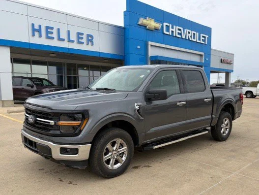 Used 2025 Carbonized Gray Metallic Ford XLT image 3