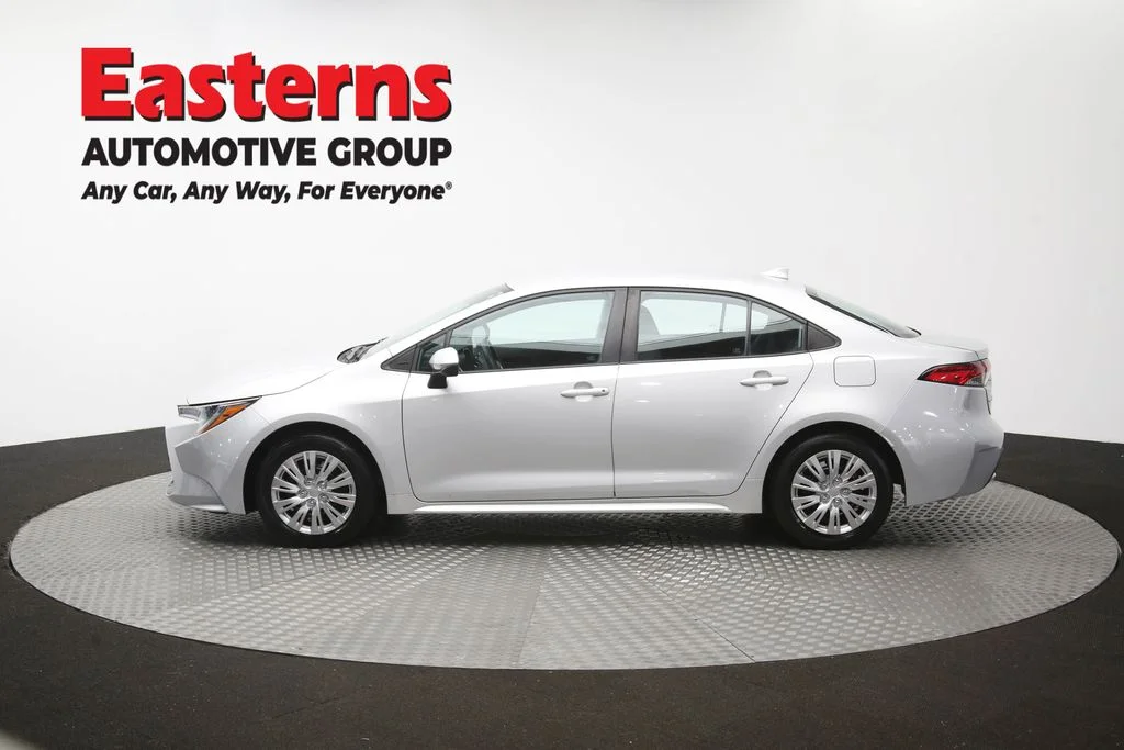 Used 2022 Silver Toyota LE image 59